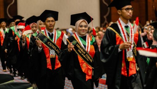 UNU Jogja Gelar Wisuda 210 Sarjana, <strong><em>Cetak Sebanyak Mungkin Kader Profesional</em></strong>