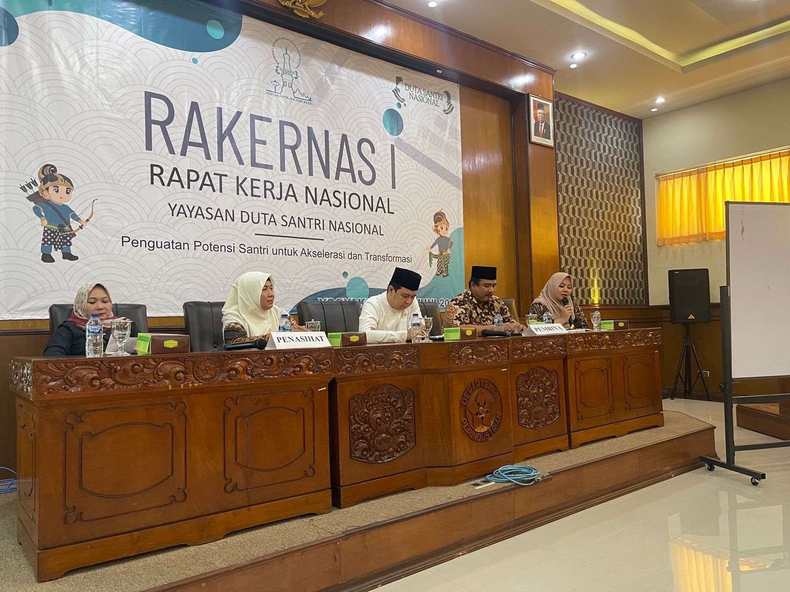 Mas Rektor Dukung Eksistensi Duta Santri dan Garda Fatayat