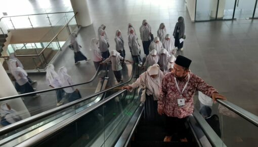 MA Assalafiyah Ikuti Mini Campus Tour UNU Jogja