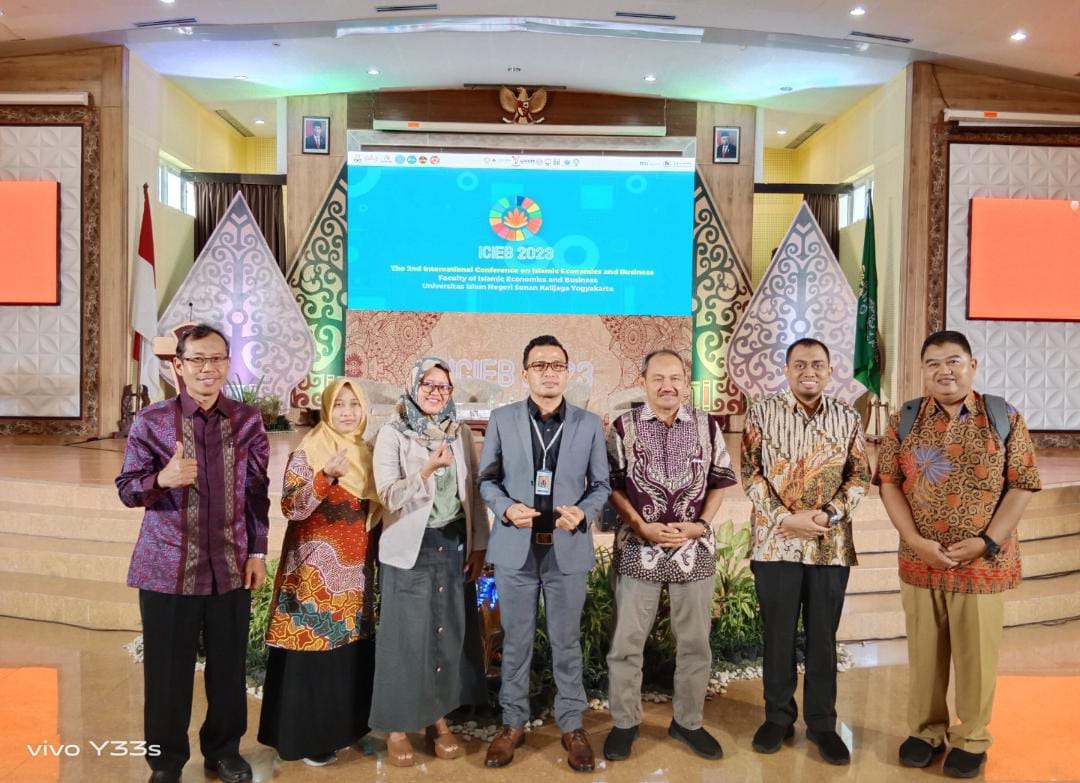 Geliat Fakultas Ekonomi dalam Konferensi Internasional dan Pelatihan Kewirausahaan di Yogyakarta