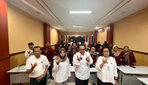 Kuliah Lapangan, Mahasiswa PGSD Kunjungi Balai Tekkomdik DI Yogyakarta dan Museum Sonobudoyo