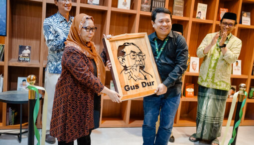 Resmikan Pojok Gus Dur UNU Jogja, Alissa Wahid   Beri Apresiasi