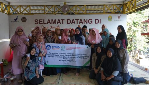 Tim Pengabdian PKM UNU Jogja Gelar Pelatihan Inovasi Produk Jamu di Desa Kiringan