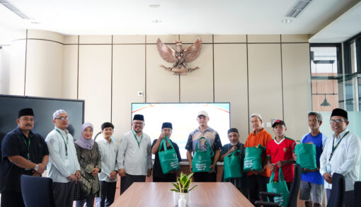UNU Jogja Salurkan Ratusan Paket Sembako bagi Warga Dowangan dan Kaliabu D.I Yogyakarta