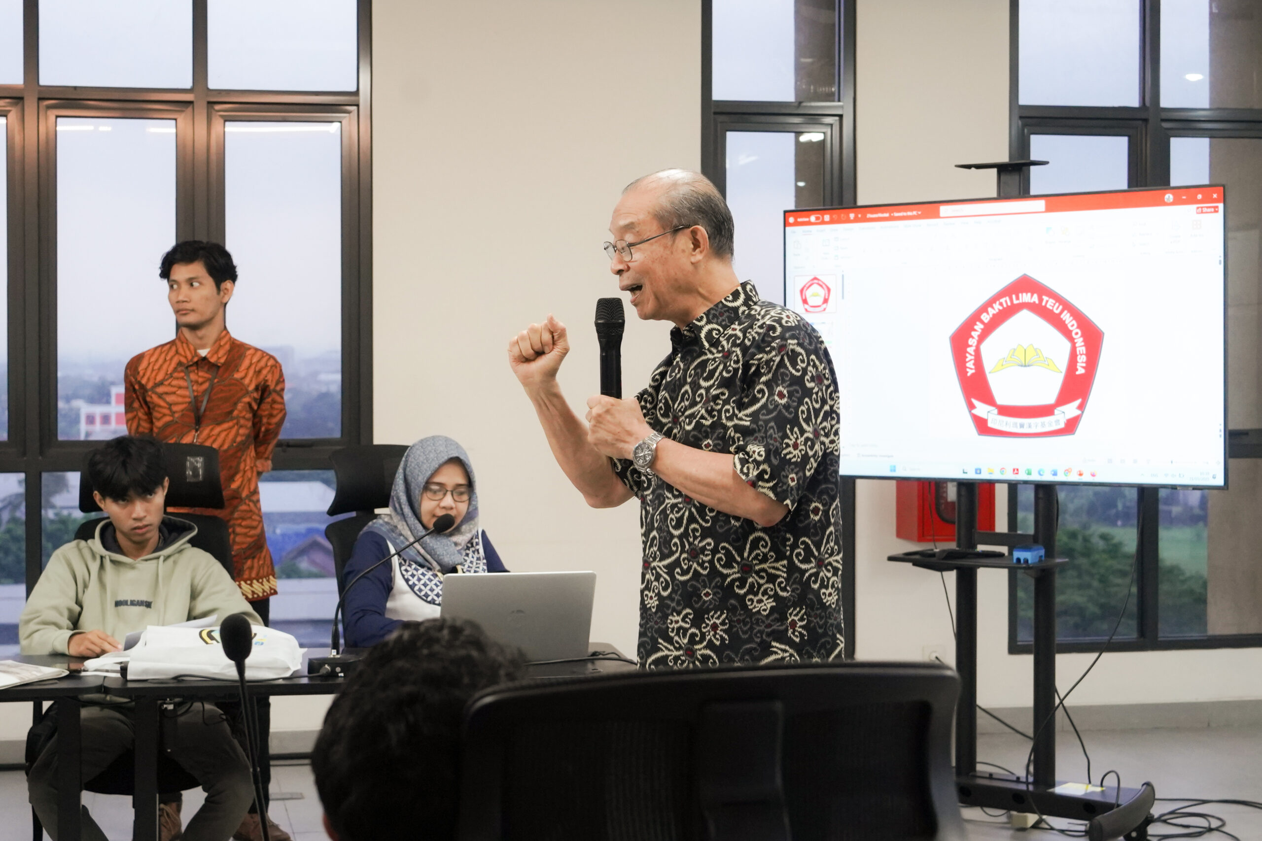 Yīqǐ Xué! Ayo Belajar Bahasa Mandarin Bersama UNU Jogja dengan Metode Praktis dan Efektif untuk Komunikasi Global