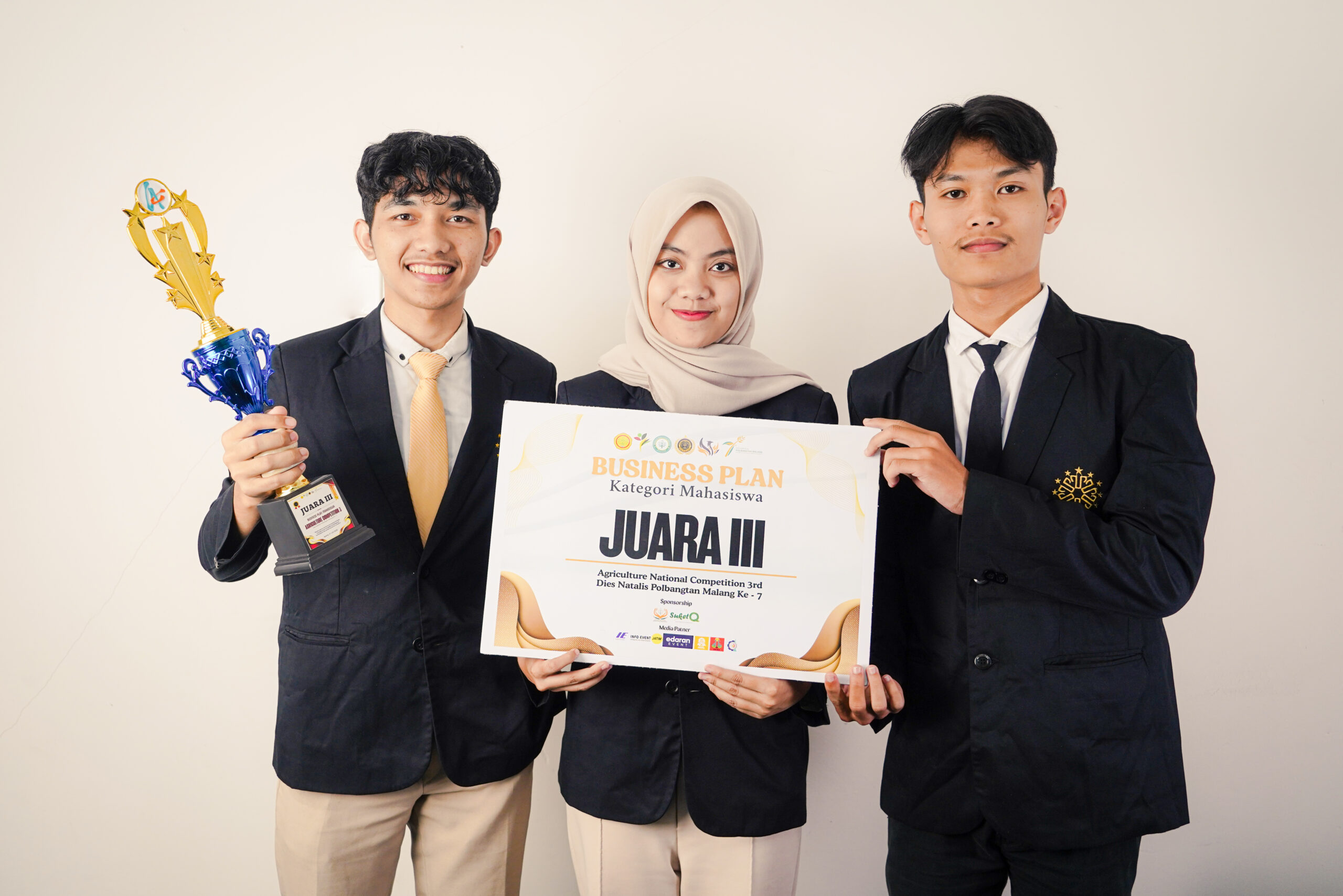 Tim Mahasiswa UNU Jogja Raih Juara 3 Nasional Lomba Business Plan Politeknik Pembangunan Pertanian Malang