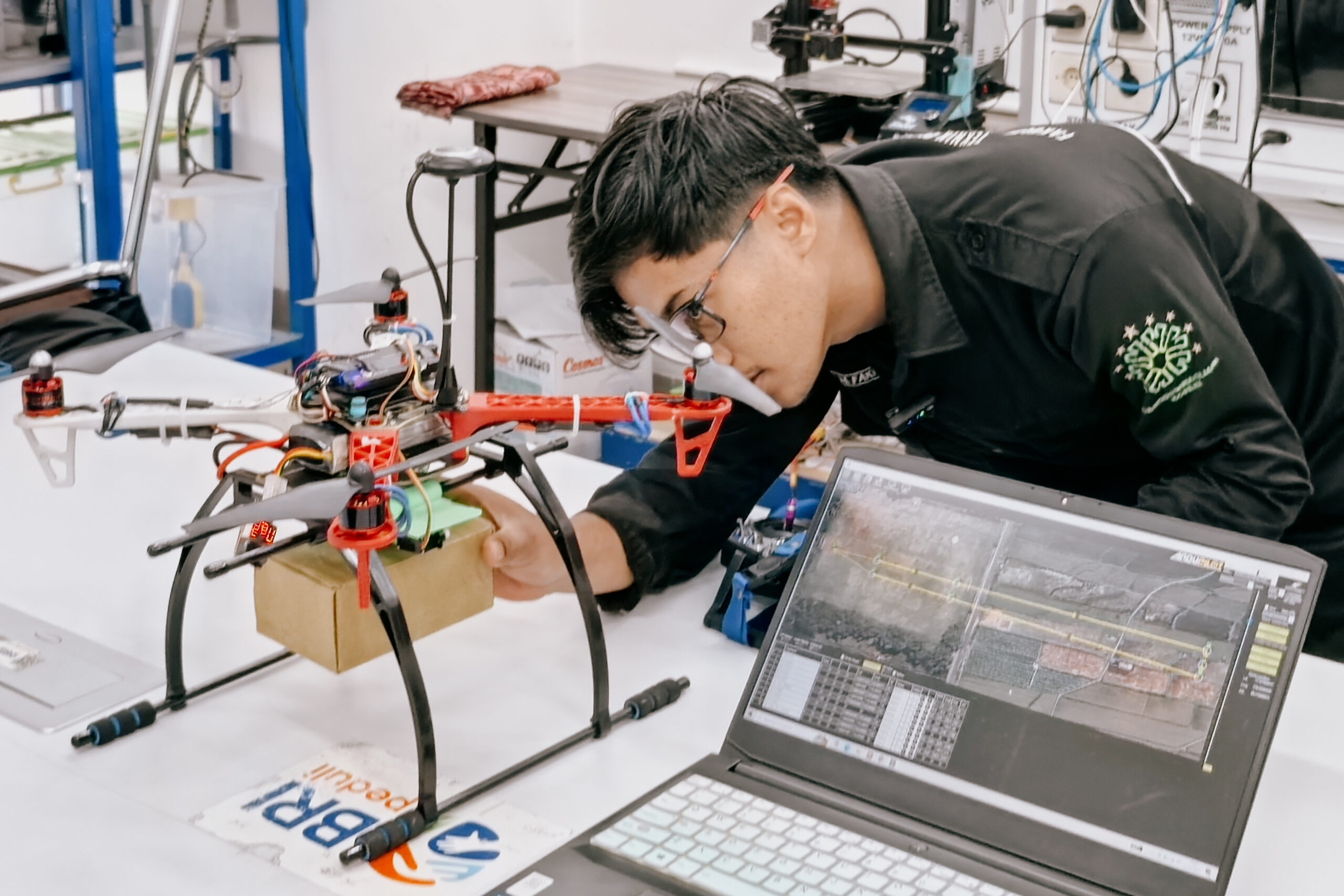 MEDIQUAD, Drone Cerdas Karya Mahasiswa UNU Jogja untuk Kirim Obat